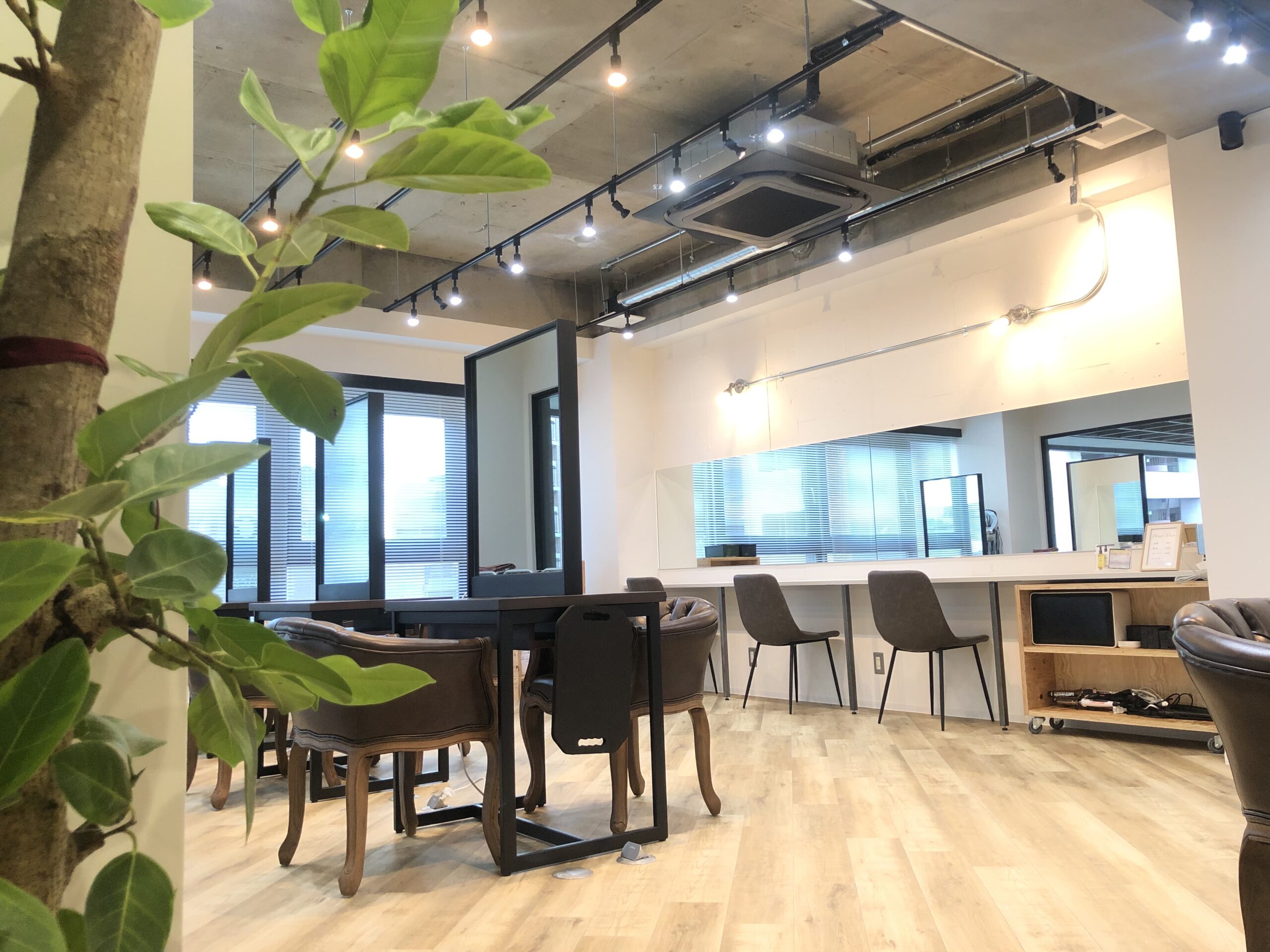 WHARF WEST Itami 店舗画像